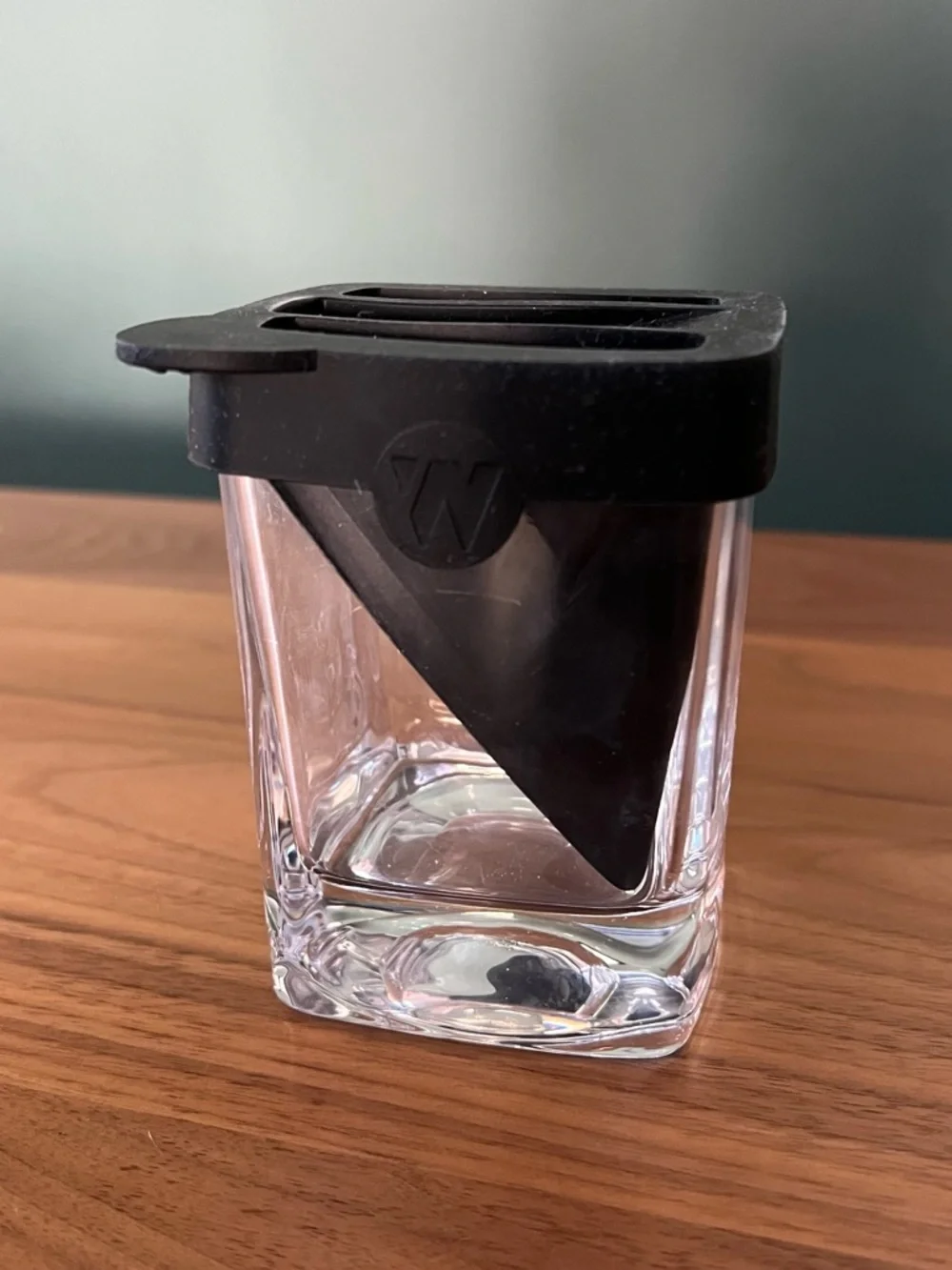 Corkcicle‎ Black Silicone Glass Whiskey Ice Wedge Mold Barware Cocktail Supplies